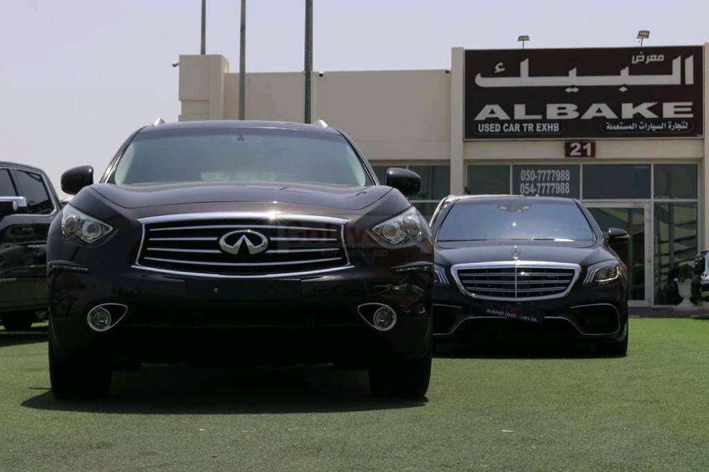 Infiniti QX70 2015 AED 75,000, Good condition, Full Option, Family, Sunroof, Negotiable