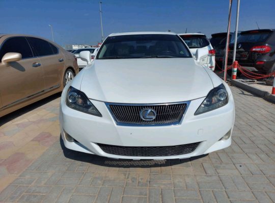Lexus IS-Series 2008 AED 25,000, Good condition, Full Option, US Spec, Navigation System, Negotiable