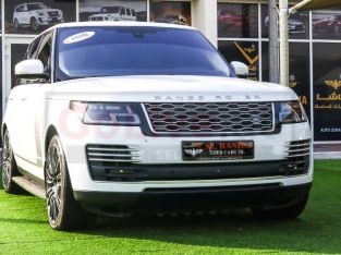 Range Rover Vogue 2015 AED 210,000, GCC Spec, Good condition, Full Option, Sunroof, Navigation System, Fog Lights