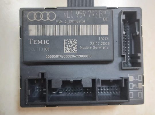 AUDI Q7 2007 TO 2009 FRONT RIGHT SIDE DOOR CONTROL MODULE OEM PART NO 4L0959793B ( Genuine Used AUDI Parts )