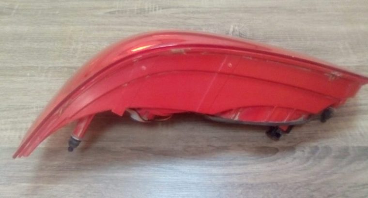 AUDI Q7 2007 2008 2009 REAR RIGHT & LEFT UPPER TAIL LIGHTS PART NOS 4L0945094A & 4L0945093A ( Genuine Used AUDI Parts )