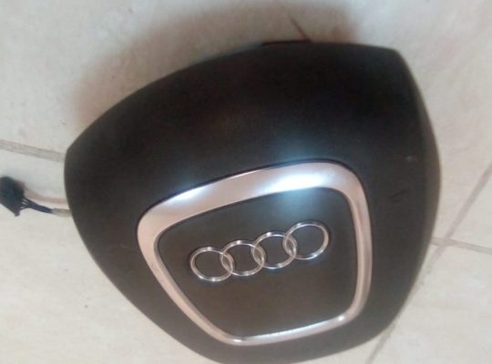 AUDI Q7 2007 2008 2009 STEERING WHEEL AIRBAG OEM PART NO 4L0880201J ( Genuine Used AUDI Parts )