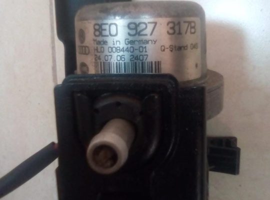 AUDI Q7 BRAKE BOOSTER ELECTRIC VACUUM PUMP OEM PART NO 8E0927317B ( Genuine Used AUDI Parts )