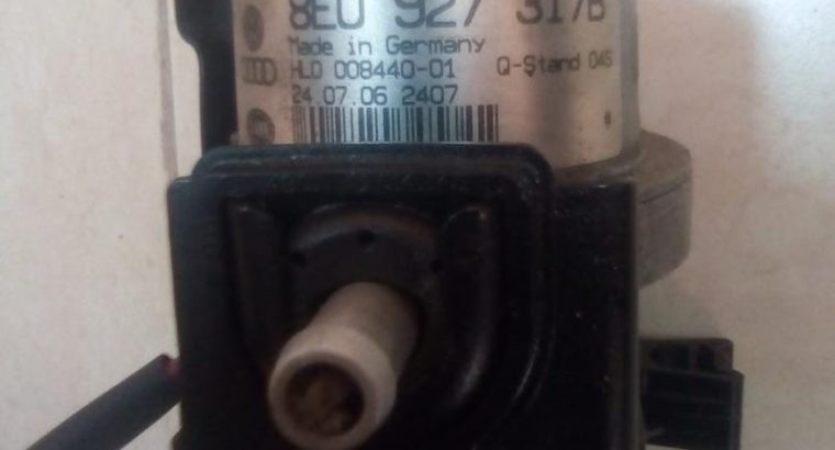 AUDI Q7 BRAKE BOOSTER ELECTRIC VACUUM PUMP OEM PART NO 8E0927317B ( Genuine Used AUDI Parts )