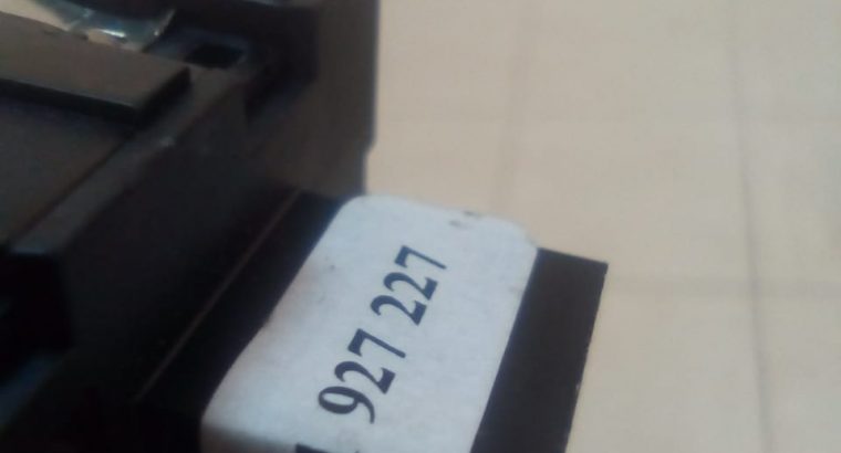 AUDI Q7 2006 2007 2008 2009 GLOVE BOX SWITCH BUTTON CONTROL OEM PART NO 4L1927227 ( Genuine Used AUDI Parts )