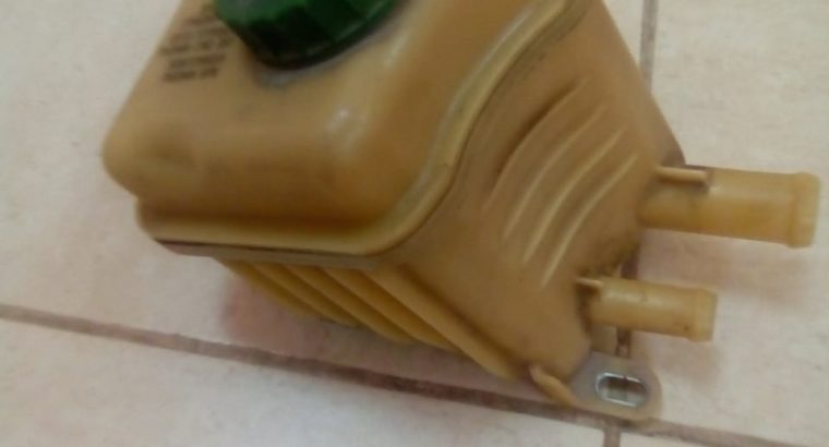 Audi Q7 2007 TO 2015 Power Steering Pump Reservoir Tank PART NO 7L6422373B OEM ( Genuine Used AUDI Parts )