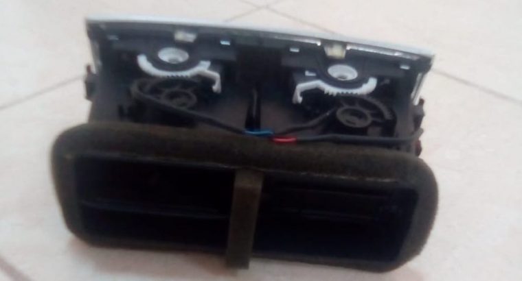 Audi Q7 2005 TO 2015 Center Console Rear Air Vent Grille PART NO 4L0819203K OEM ( Genuine Used AUDI Parts )