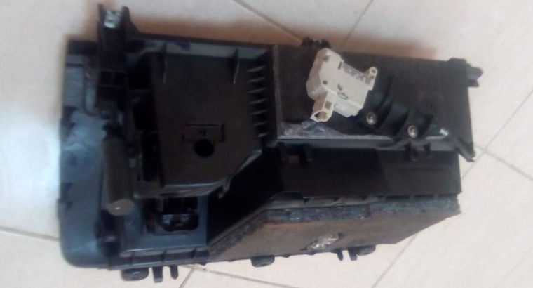 Audi Q7 2007 TO 2015 Glove Box Compartment – Dash Storage – BEIGE OEM PART NO 4L1880302B ( Genuine Used AUDI Parts )