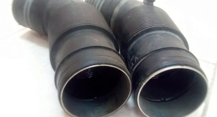 AUDI Q7 2007 TO 2010 AIR INTAKE HOSE LEFT & RIGHT SIDE OEM PART NO 7L8129684 & 7L8128684 ( Genuine Used AUDI Parts )