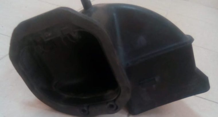 AUDI Q7 VW TOUAREG 2009 2008 2007 INTAKE DUCT OEM PART NO 7L0819049 ( Genuine Used AUDI Parts )