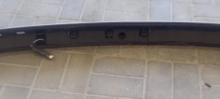 Audi Q7 2007 TO 2015 Rear Trunk Hatch Spoiler White Colour OEM PART NO 4L0827933 ( Genuine Used AUDI Parts )