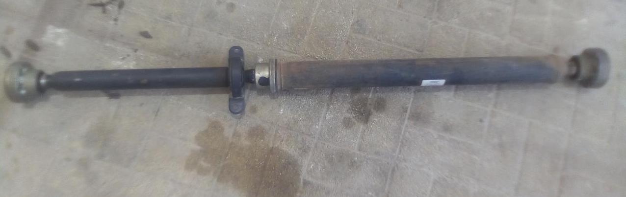 AUDI Q7 2007 2008 2009 REAR PROP DRIVE SHAFT PART NO 7L8521102D ( Genuine Used AUDI Parts )