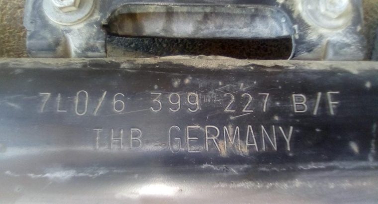 AUDI Q7 2006 TO 2009 VW TOUAREG PORSCHE CAYENNE TRANSMISSION CARRIER/Crossmember PART NO 7L0399227B ( Genuine Used AUDI Parts )