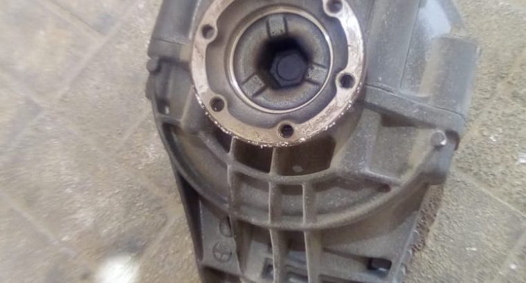 AUDI Q7 2006 TO 2010 VW TOUAREG 2008 REAR DIFFERENTIAL ASSEMBLY PART NO 0AB525017E ( Genuine Used AUDI Parts )