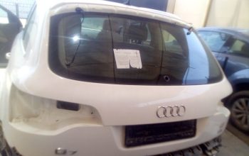 AUDI Q7 2007 TO 2009 REAR TAIL GATE COMPLETE WITH HATCH LIFT GATE WINDOW GLASS ( Genuine Used AUDI Parts )