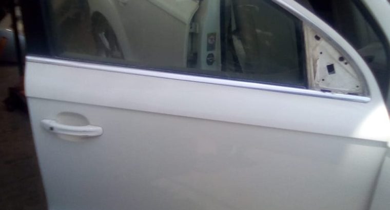 Audi Q7 2007 TO 2011 Front Door COMPLETE Right PART NO 4L0831052 ( Genuine Used AUDI Parts )