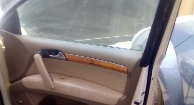 Audi Q7 2007 TO 2011 Front Door COMPLETE Right PART NO 4L0831052 ( Genuine Used AUDI Parts )