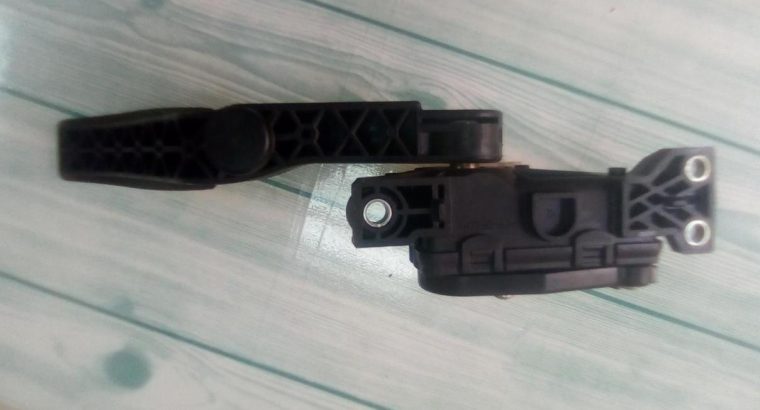 AUDI Q7 VW TOUAREG 2007 TO 2015 ACCELRATOR PEDAL SENSOR PART NO 7L0723507B ( Genuine Used AUDI Parts )