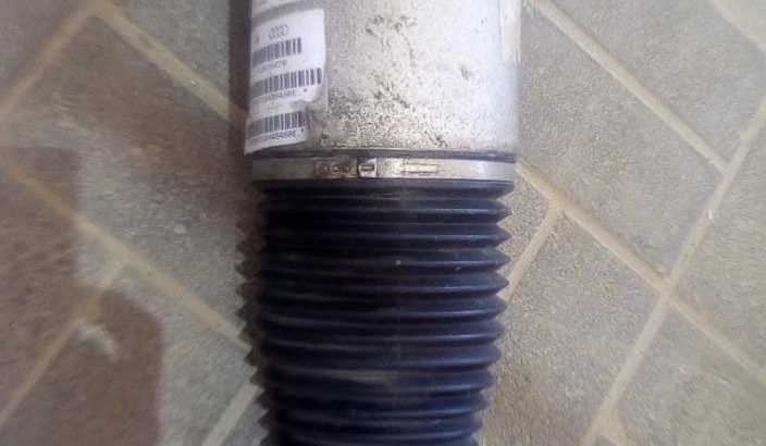 Audi Q7 2007 TO 2009 Cayenne Touareg Rear LEFT Air Suspension Shock Absorber PART NO 7L8616019 ( Genuine Used AUDI Parts )