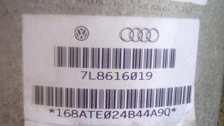 Audi Q7 2007 TO 2009 Cayenne Touareg Rear LEFT Air Suspension Shock Absorber PART NO 7L8616019 ( Genuine Used AUDI Parts )