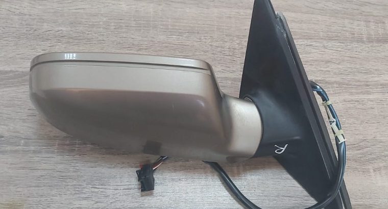 AUDI A4 2009 TO 2012 LHD RIGHT SIDE VIEW MIRROR COMPLETE ASSEMBLY WITH INDICATOR ( Genuine Used AUDI Parts )