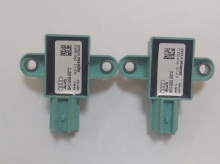 AUDI A4 2009 TO 2012 Front Right LEFT Impact Sensor PART NO 8K0955557C ( Genuine Used AUDI Parts )