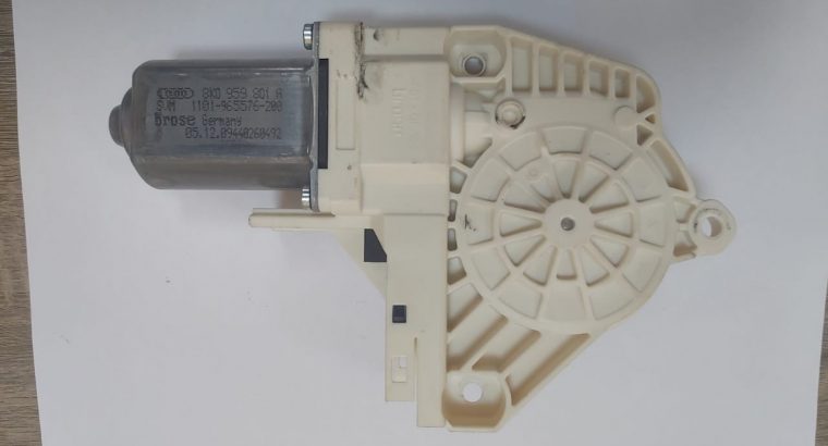 Audi A1 A4 A6 Q3 Q5 Touareg FRONT LEFT Door Window Motor Part No 8K0959801A ( Genuine Used AUDI Parts )