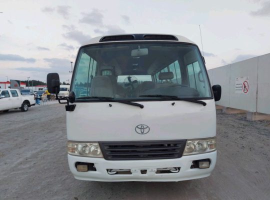 Toyota Coaster 2012 AED 60,000, GCC Spec
