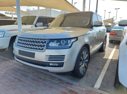 Range Rover Vogue 2015 AED 175,000, GCC Spec, Good condition, Full Option, Sunroof