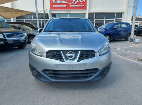 Nissan Qashqai 2014 AED 24,000, GCC Spec, Good condition, Warranty, Full Option, Lady Use, Navigation System, Fog Lights, Negotiab