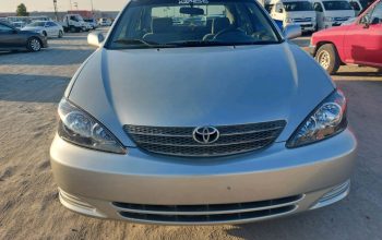 Toyota Camry 2003 AED 11,000, Full Option, US Spec, Sunroof, Negotiable