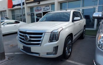 Cadillac Escalade 2015 AED 113,000, GCC Spec, Good condition, Full Option, Sunroof, Fog Lights, Negotiable