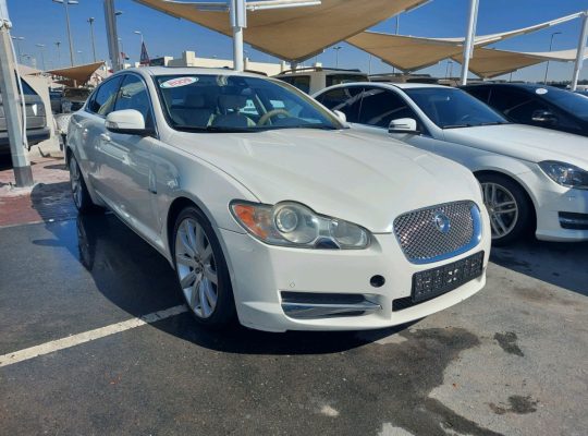 Jaguar XF 2009 AED 17,000, GCC Spec, Good condition, Full Option, Sunroof, Fog Lights, Negotiable