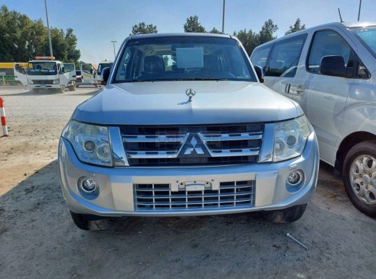 Mitsubishi Pajero 2013 AED 30,000, GCC Spec