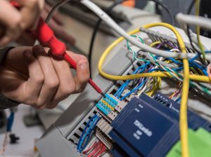 EXPERIENCED ELECTRICIANS AND ENGINEERS IN DUBAI