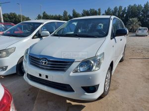 Toyota Innova 2014 AED 25,000, GCC Spec