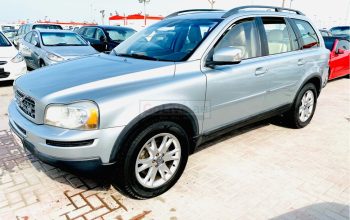 Volvo XC90 2009 AED 15,000, GCC Spec, Good condition, Full Option, Family, Sunroof, Navigation System, Fog Lights, Negotiable