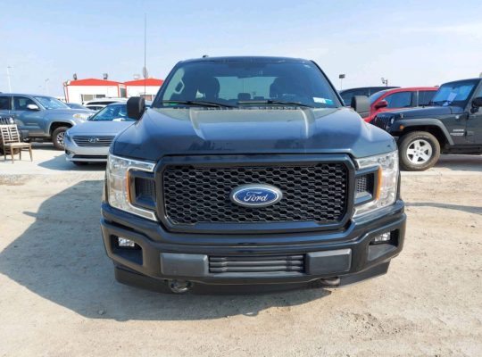 Ford F-Series Pickup 2018 AED 85,000, Good condition, Full Option, US Spec, Fog Lights, Negotiable