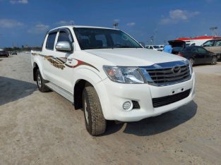 Toyota Hilux 2015 AED 57,000, GCC Spec