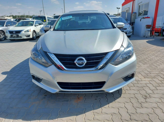 Nissan Altima 2016 AED 31,000, Good condition, US Spec, Sunroof, Navigation System, Fog Lights, Negotiable