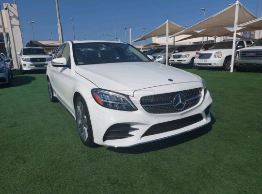 Mercedes Benz C-Class 2019 AED 125,000, US Spec, Sunroof, Negotiable