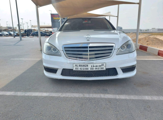 Mercedes Benz 500/560 2012 for sale