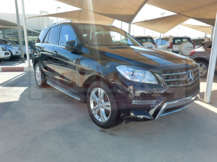 Mercedes Benz ML 2013 AED 60,000, Full Option, Fog Lights, Negotiable
