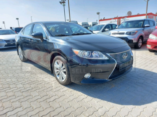 Lexus ES-Series 2014 AED 43,000, GCC Spec, Good condition, Full Option, Sunroof, Lady Use, Navigation System, Fog Lights, Negotiab