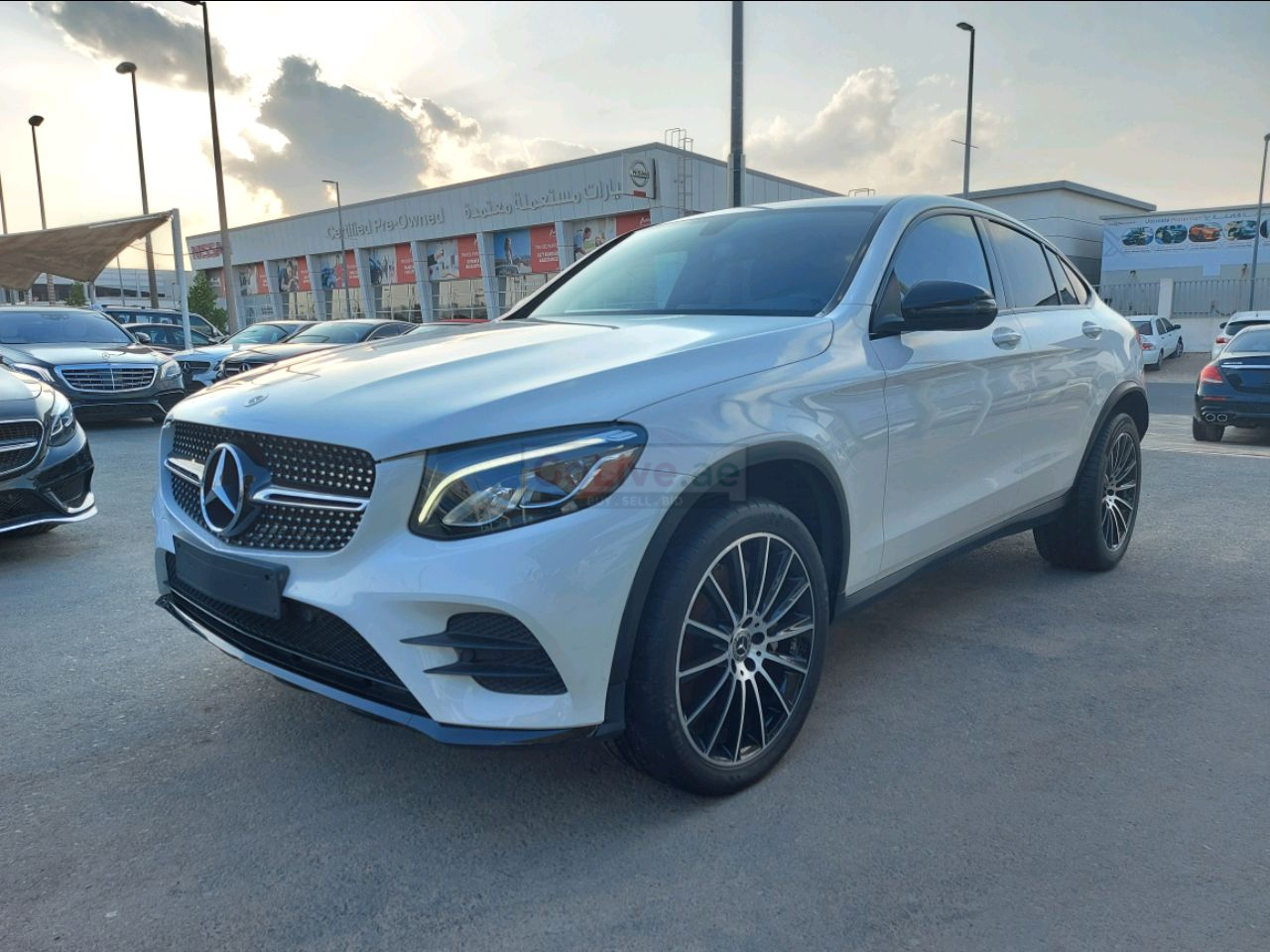 Mercedes Benz GLC 2017 AED 155,000, Warranty, Full Option, Turbo, Sunroof, Navigation System, Negotiable