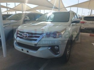 Toyota Fortuner 2017 AED 78,000, GCC Spec, Good condition, Full Option, Family, Navigation System, Fog Lights, Negotiable
