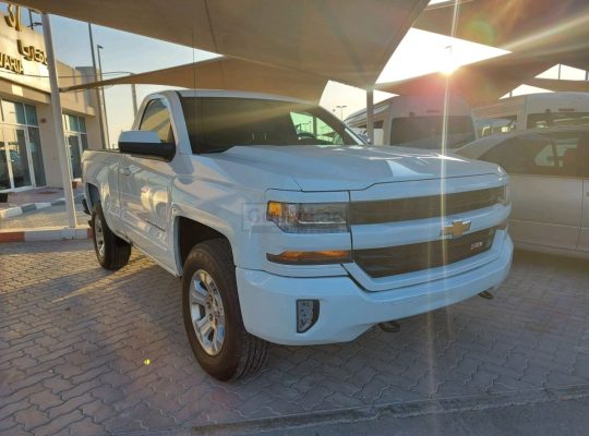 Chevrolet Silverado 2017 AED 75,000, GCC Spec, Good condition, Full Option, Fog Lights, Negotiable