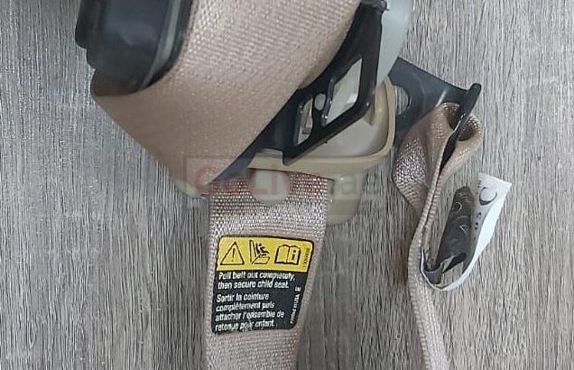 CADILLAC STS 2005-07 REAR SEAT 3 BELTS RIGHT LEFT MIDDLE PART NOS GM 15792948 15270126 15792944 ( Genuine Used CADILLAC Parts )