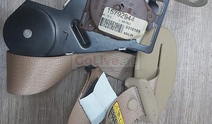 CADILLAC STS 2005-07 REAR SEAT 3 BELTS RIGHT LEFT MIDDLE PART NOS GM 15792948 15270126 15792944 ( Genuine Used CADILLAC Parts )