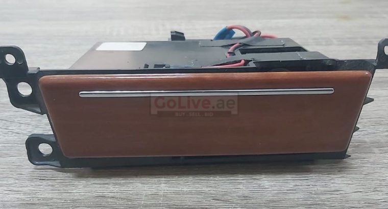 CADILLAC 2005 TO 2009 STS FRONT CENTER LOWER DASH ASH TRAY WOODGRAIN ( Genuine Used CADILLAC Parts )